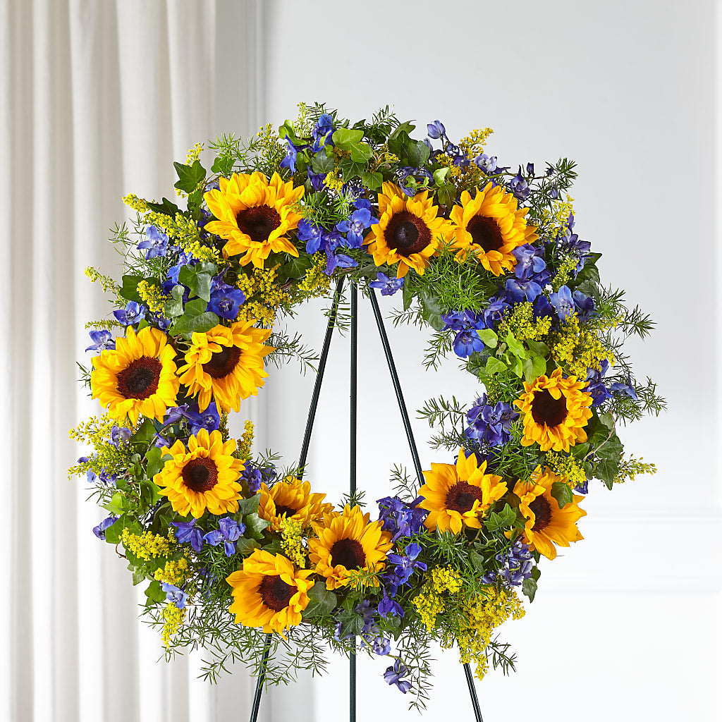 Bright Rays Wreath – DANDELIONS ALL THINGS WEDDINGS & EVENTS, Germanton NC
