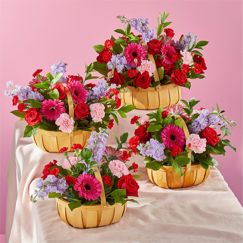 Pink Picnic Basket – DANDELIONS ALL THINGS WEDDINGS & EVENTS, Germanton NC