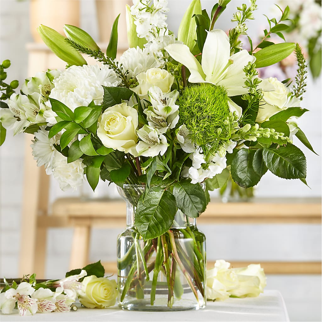 Classic Ivory – A Florist Original – DANDELIONS ALL THINGS WEDDINGS & EVENTS, Germanton NC