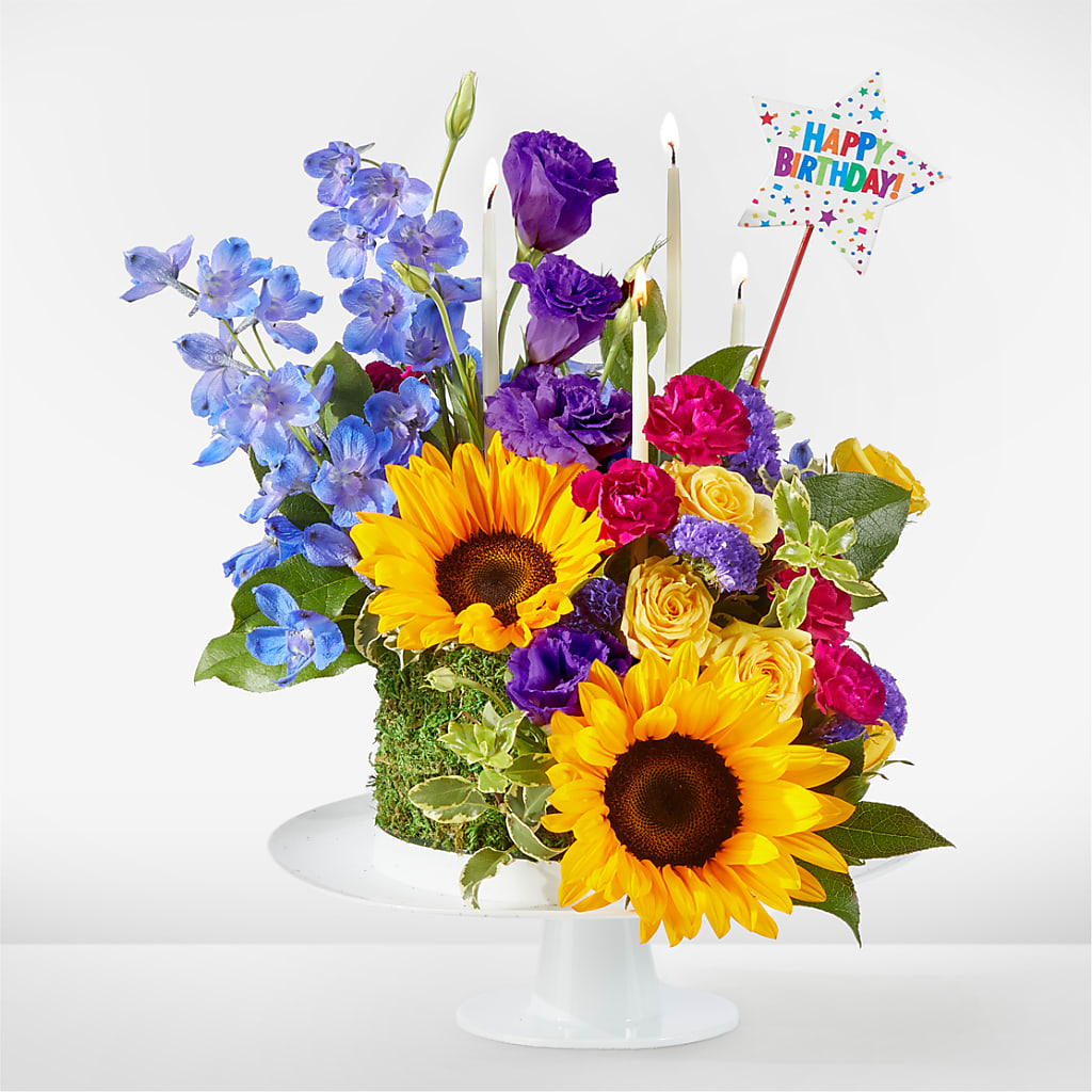 Star of the Day Floral Cake – DANDELIONS ALL THINGS WEDDINGS & EVENTS, Germanton NC