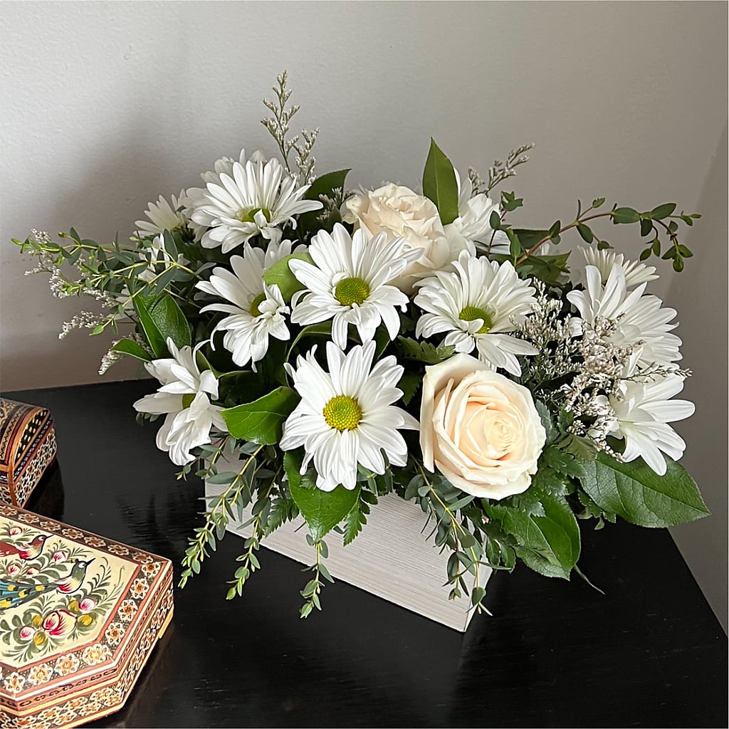 Fresh Linen Box Bouquet – DANDELIONS ALL THINGS WEDDINGS & EVENTS, Germanton NC
