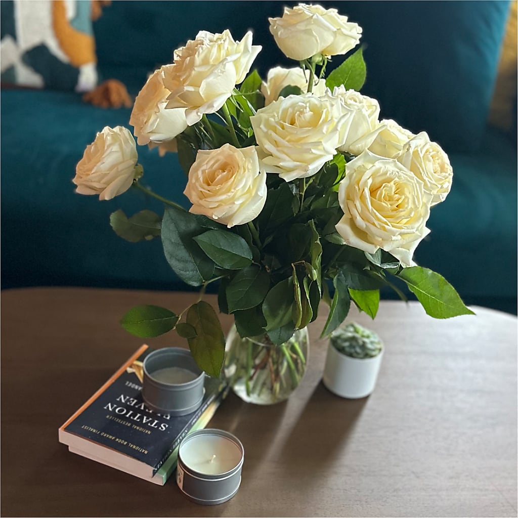 Long Stem Yellow Rose Bouquet – DANDELIONS ALL THINGS WEDDINGS & EVENTS, Germanton NC