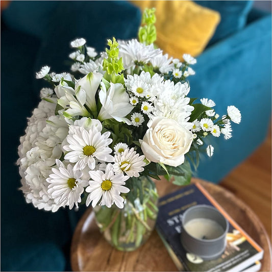 Classic Ivory – A Florist Original – DANDELIONS ALL THINGS WEDDINGS & EVENTS, Germanton NC