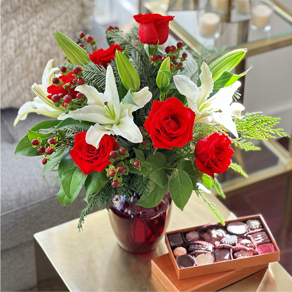 Evergreen Delight Bouquet and Chocolate Gift Set – DANDELIONS ALL THINGS WEDDINGS & EVENTS, Germanton NC
