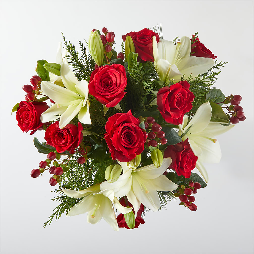 Evergreen Delight Bouquet – DANDELIONS ALL THINGS WEDDINGS & EVENTS, Germanton NC