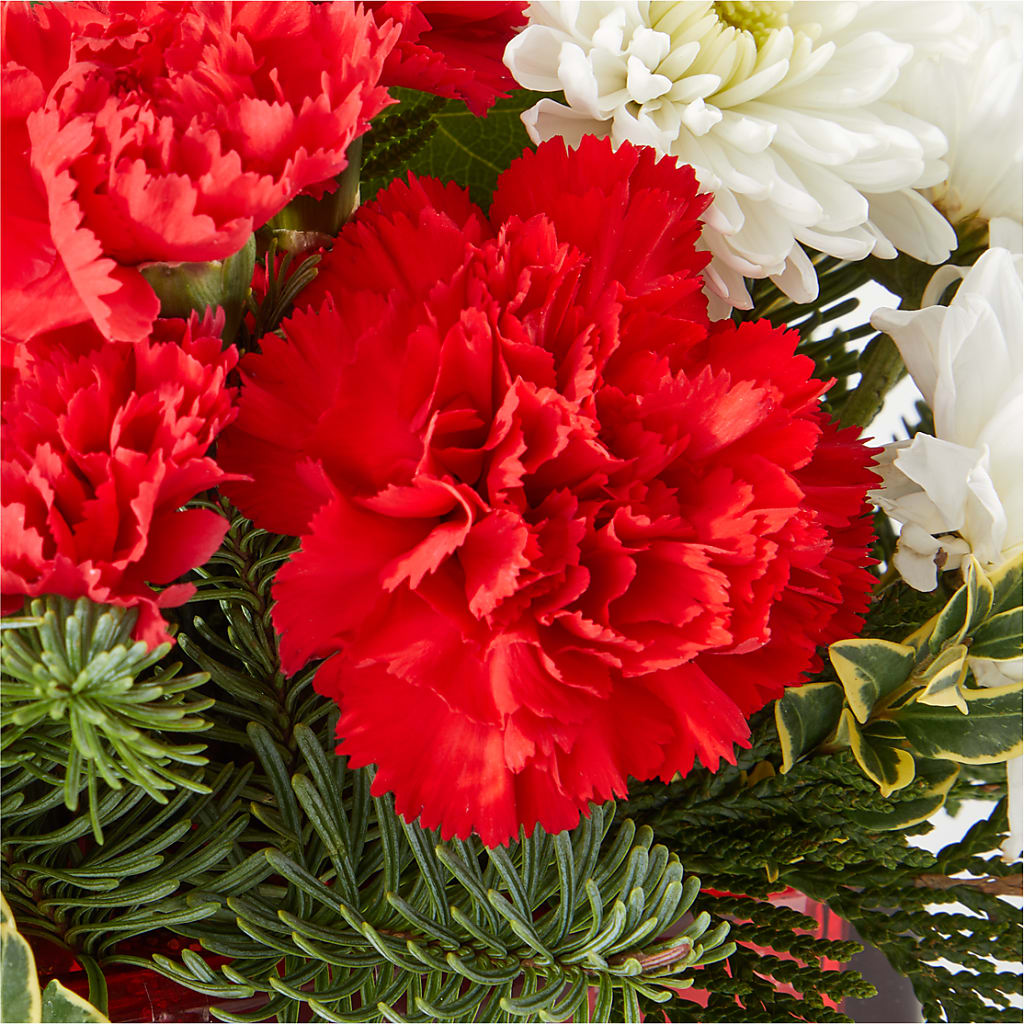 Christmas Market Bouquet – DANDELIONS ALL THINGS WEDDINGS & EVENTS, Germanton NC