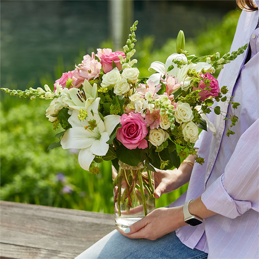 Fondly Bouquet – DANDELIONS ALL THINGS WEDDINGS & EVENTS, Germanton NC